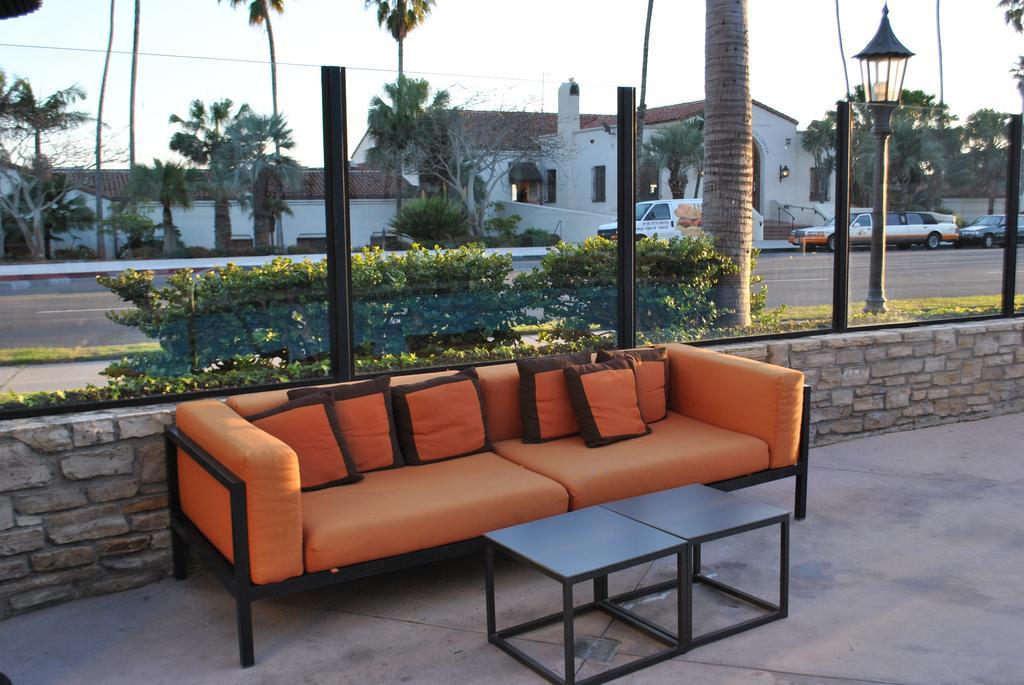 Hotel Palmoro House Santa Barbara Exterior foto